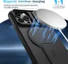 A black phone case with a wireless charger attached, showing magnetic attraction lines. Produktbild-Vorschau