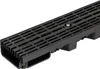 A black plastic drainage channel with a grate on a white background. Anteprima dell’immagine prodotto