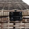 Close-up of a hinge on a woven storage box. Produktbild-Vorschau