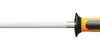 A close-up side view of a sharpening steel with an orange and black handle. Voir les images du produit