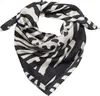 styleBREAKER Damen Halstuch mit Zebra Muster & Streifen | Produktbild-Vorschau 2