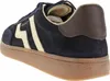 A close-up side view of a navy blue sneaker with cream-colored stripes and a brown heel accent. Anteprima dell’immagine prodotto