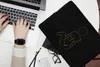 MuchoWow® Laptop Hülle 14 ZollFrau - Schwarz - Gold - Produktbild-Vorschau 2