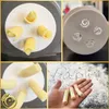A collage of images showing the process of making pasta. Produktbild-Vorschau