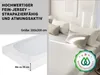 A split image showing product features and a lifestyle shot of a bed with pillows. Produktbild-Vorschau