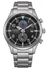 A close-up studio shot of a men's wristwatch. Podgląd zdjęcia produktu