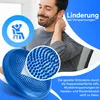 A man is holding his neck, with a blue balance cushion in the foreground and text overlays. Voir les images du produit