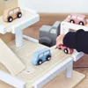 Holzparkhaus mit Aufzug - 3-stöckige Garage - mit Autos und Produktbild-Vorschau 12