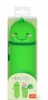 A green dinosaur-shaped pencil case in its packaging. Voir les images du produit