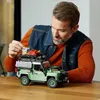 LEGO ICONS 10317 Land Rover Defender 90 classique Voir les images du produit 18