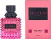 A bottle of Valentino Donna Born In Roma Extradose Eau de Parfum and its pink packaging are displayed side-by-side against a white background. Anteprima dell’immagine prodotto