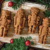 Nordic Ware Nussknacker Weihnachtsbackform Aluminium Produktbild-Vorschau 3
