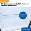Close-up of a refrigerator's crisper drawer and internal shelving. Produktbild-Vorschau