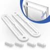 A set of white plastic window hardware parts, including two long flat pieces with slots and four small cylindrical pegs, arranged on a white background. An inset diagram shows how the parts are used to attach a window pane to a frame. Produktbild-Vorschau