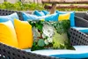 MuchoWow® Outdoor Kissen - Ein grünes und gelbes Produktbild-Vorschau 4