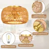 Collage of images showing a rattan ceiling lamp and its details, including a light bulb and mounting hardware. Anteprima dell’immagine prodotto