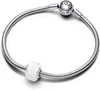 Pandora Blanc verre de Murano mini-charm 793118C00 Voir les images du produit 3