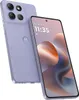 A lilac Motorola smartphone is shown from two angles, with the front screen displaying the time and date. Voir les images du produit
