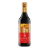 A bottle of Lee Kum Kee Premium Light Soy Sauce. Voir les images du produit
