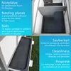 A split image showing different features of a rabbit hutch, with text descriptions in German, English, and French. Produktbild-Vorschau