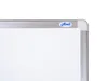 A close-up corner of a whiteboard with a silver frame and a blue logo. Náhled obrázku produktu