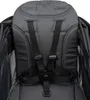 A close-up view of the harness system of a stroller seat. Voir les images du produit