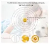 A diagram illustrating the cleaning area of a robot vacuum cleaner, with close-ups of brushes, overlaid on a background image of a child and a dog. Produktbild-Vorschau