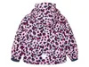 The back view of a child's pink jacket with a leopard print. Produktbild-Vorschau