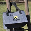 Filztasche grau Bee Happy Tragetasche faltbar Biene Produktbild-Vorschau 2