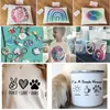 A collage of various craft and gift items, including pouches, keychains, a child's t-shirt, mugs, a sweatshirt, and an enamel mug. Voir les images du produit