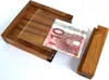 Peníze - dřevěná krabička s triky - trezor na bankovky jako Náhled obrázku produktu 3