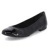 Ballerine en cuir Voir les images du produit 25
