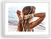 Gerahmtes Poster - Weißer Rahmen - Haare Frau Strand - Produktbild-Vorschau 1