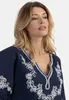 Poncho VIRITA pour femme - bleu marine, taille L Voir les images du produit 5