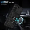 A black phone case with a ring holder is shown attached to a magnetic car mount inside a car. Produktbild-Vorschau
