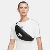 Nike Sportswear Heritage Gürteltasche Schwarz  Schwarz One Produktbild-Vorschau 22