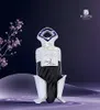A perfume bottle is displayed on a stand with a floral accent and a gradient background. Produktbild-Vorschau