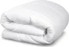 A white comforter is folded and placed on a white background. Voir les images du produit