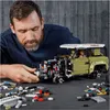 LEGO® Technic Land Rover Defender, 42110 Produktbild-Vorschau 17