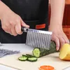 INF Gemusterter Kartoffelschneider aus Edelstahl Produktbild-Vorschau 4