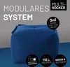 A blue modular beanbag ottoman is shown on a dark blue surface with text overlays describing its features. Anteprima dell’immagine prodotto