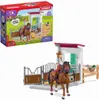 Schleich Horse Box avec Hannah & Cayenne 42710 Voir les images du produit 8