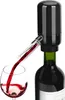 A black electric wine dispenser is attached to a green wine bottle, pouring red wine into a clear wine glass. Anteprima dell’immagine prodotto