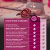 A table listing the advantages of a product, with a decorative flower and a name tag in the background. Produktbild-Vorschau