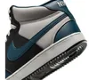 A close-up view of the heel and side of a Nike sneaker. Anteprima dell’immagine prodotto
