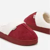 Pantofole da donna Slip On Pantofole in peluche isolati Anteprima dell’immagine prodotto 3