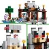 A collage of LEGO Minecraft building sets, showing a fortress, characters, and close-ups of a wolf figure. Produktbild-Vorschau