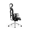 A side view of a black ergonomic office chair with a silver base and wheels, set against a plain white background. Anteprima dell’immagine prodotto