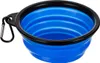 A blue collapsible bowl with a black rim and a carabiner clip. Anteprima dell’immagine prodotto