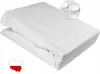 A folded white fitted sheet is shown on a white background. There are two circular overlays, one showing water droplets on fabric and the other showing a map of Poland with its flag. Produktbild-Vorschau